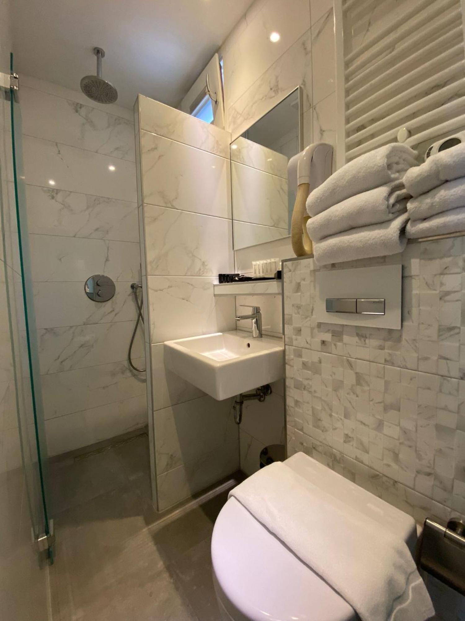 Triple Room Balcony